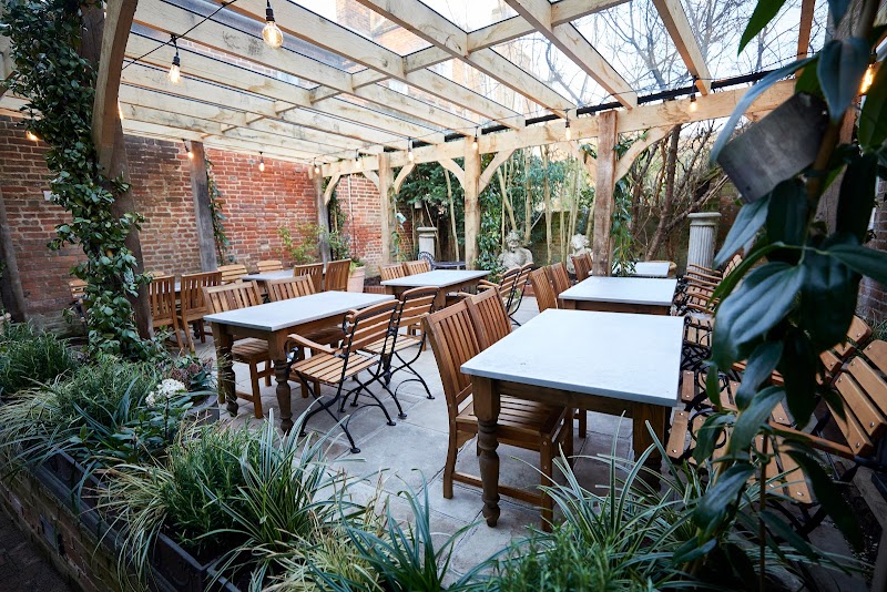 The Wykeham Arms — Winchester SO23 9PE