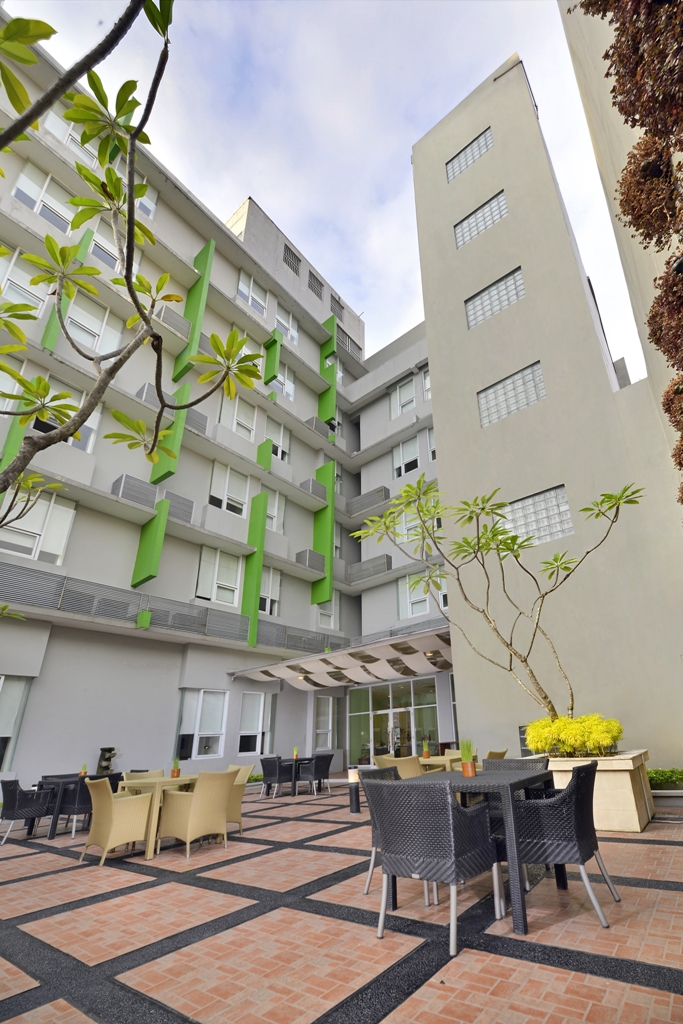 Whiz Hotel Malioboro Yogyakarta — Malioboro