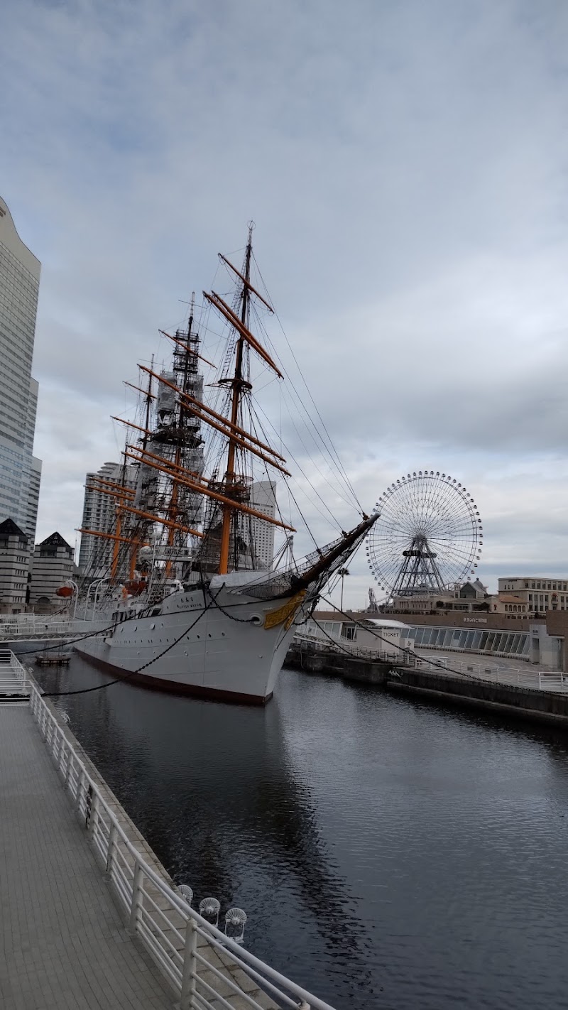 Yokohama Royal Park Hotel