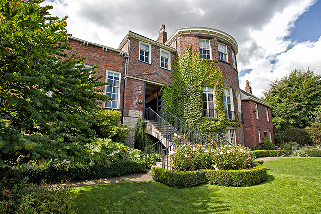 Grays Court Hotel — City Walls