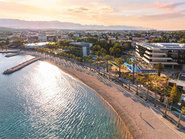 Liberty S Hotel — 2.8 km away from Hideout Festival