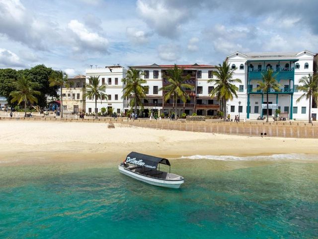 Mizingani Seafront Hotel — 4.9 km away from Prison Island Zanzibar