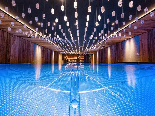 Tradition Julen Hotel — 600 m away from Glacier Paradise Zermatt