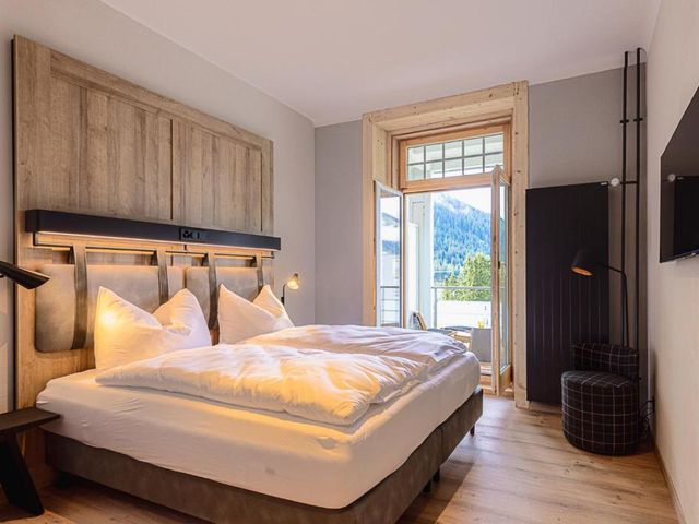 ALPINE INN Davos — 450 m away from World Economic Forum Annual Meeting