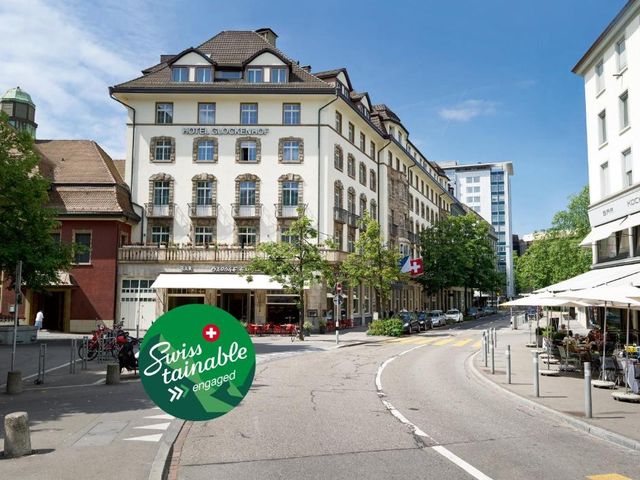 Hotel Glockenhof Zürich — 200 m away from Bahnhofstrasse