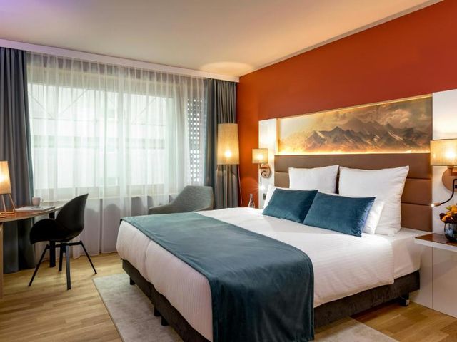 Leonardo Hotel Zurich Airport — 1.2 km from the airport