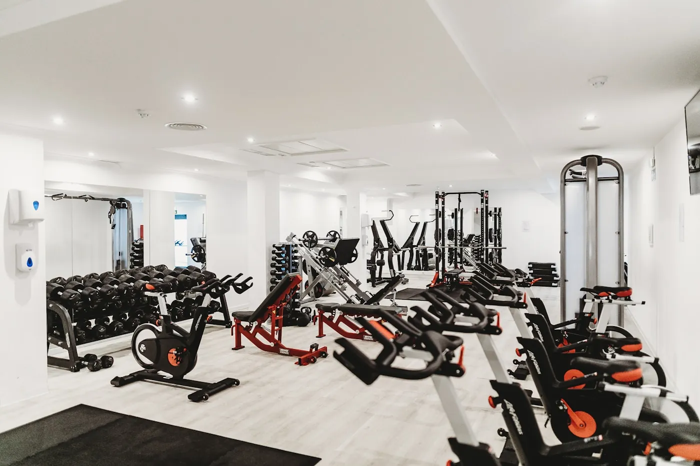 Hotel Gym Etiquette: An Unwritten Rules Guide